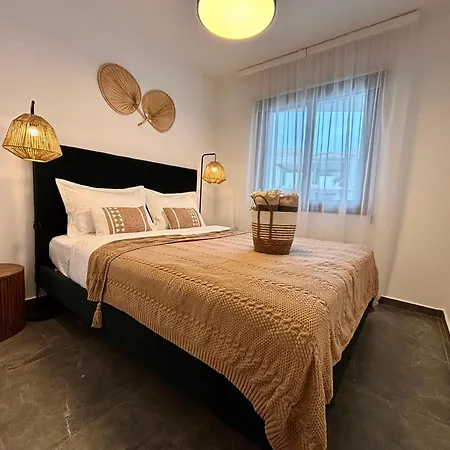 Апартаменты In Port With Sea View - 2 Bedroom