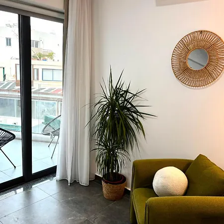 Апартаменты In Port With Sea View - 2 Bedroom *