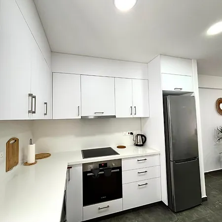 In Port With Sea View - 2 Bedroom شقة *