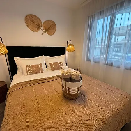 In Port With Sea View - 2 Bedroom *