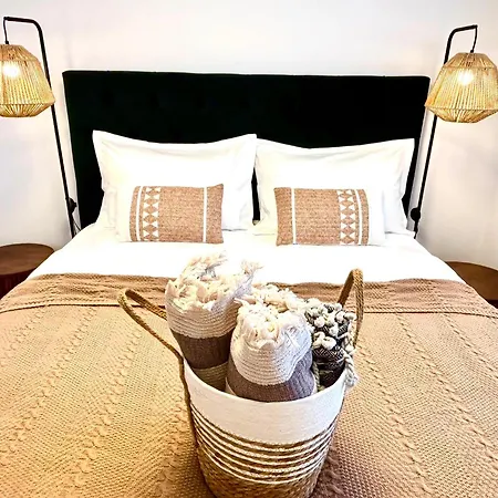 Апартаменты In Port With Sea View - 2 Bedroom
