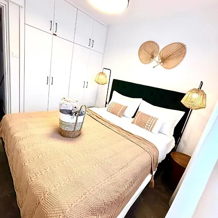 In Port With Sea View - 2 Bedroom *