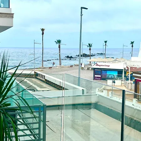 Апартаменты In Port With Sea View - 2 Bedroom
